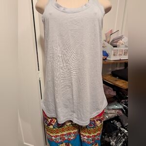 Fabletics White/Cream Sleeveless Top Size XL